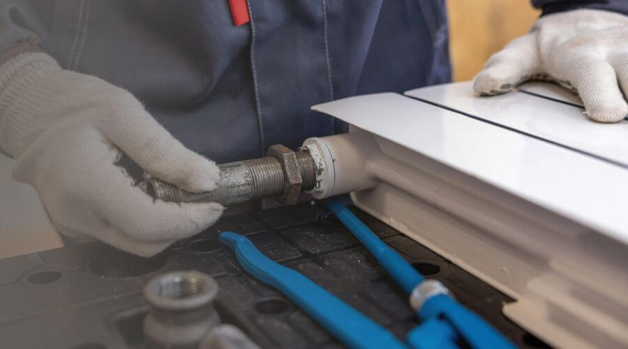 Professional water heater repair services in Pittsburg, IL